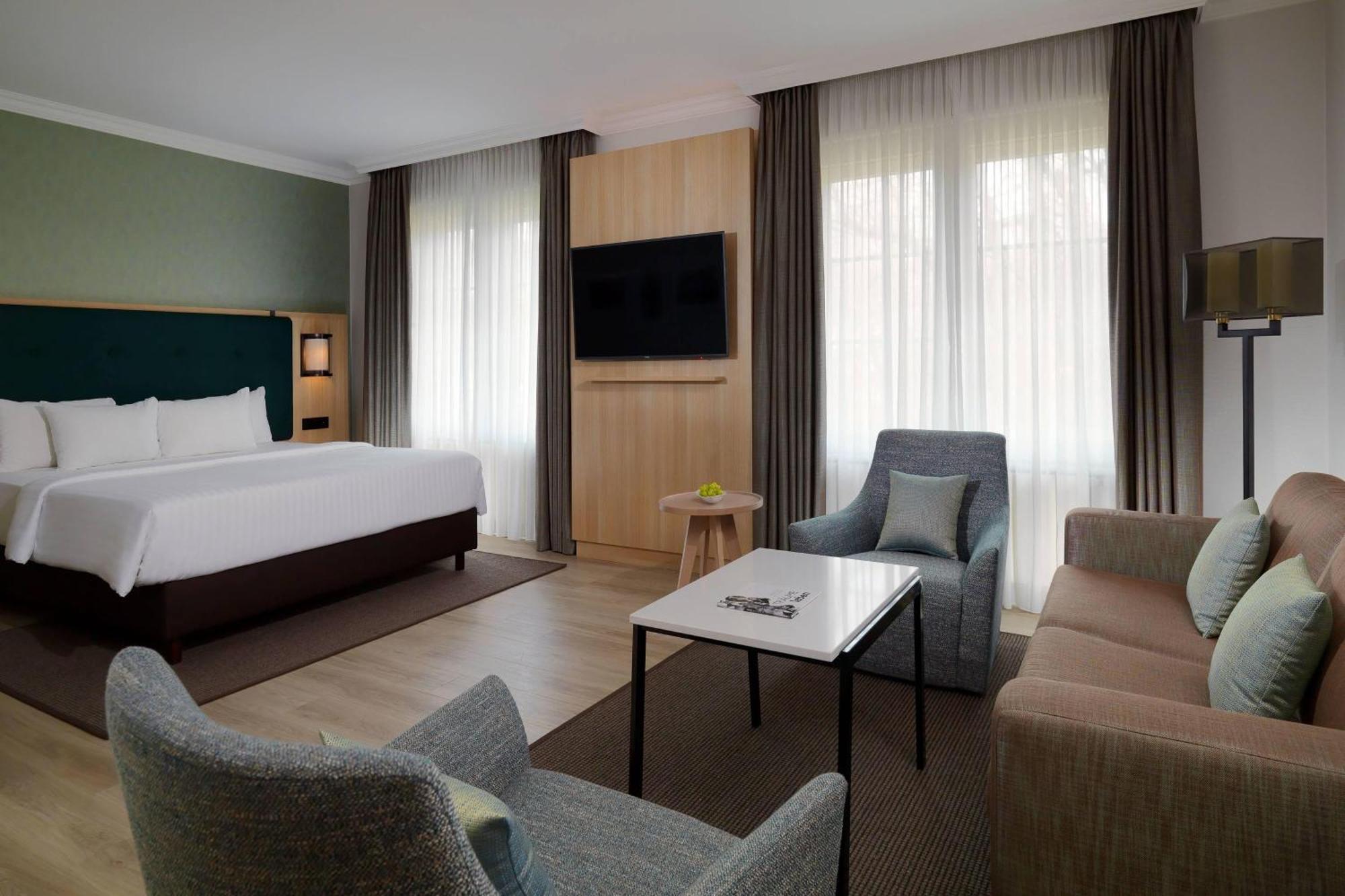 Hotel Courtyard By Marriott Hamburg Airport Exterior foto